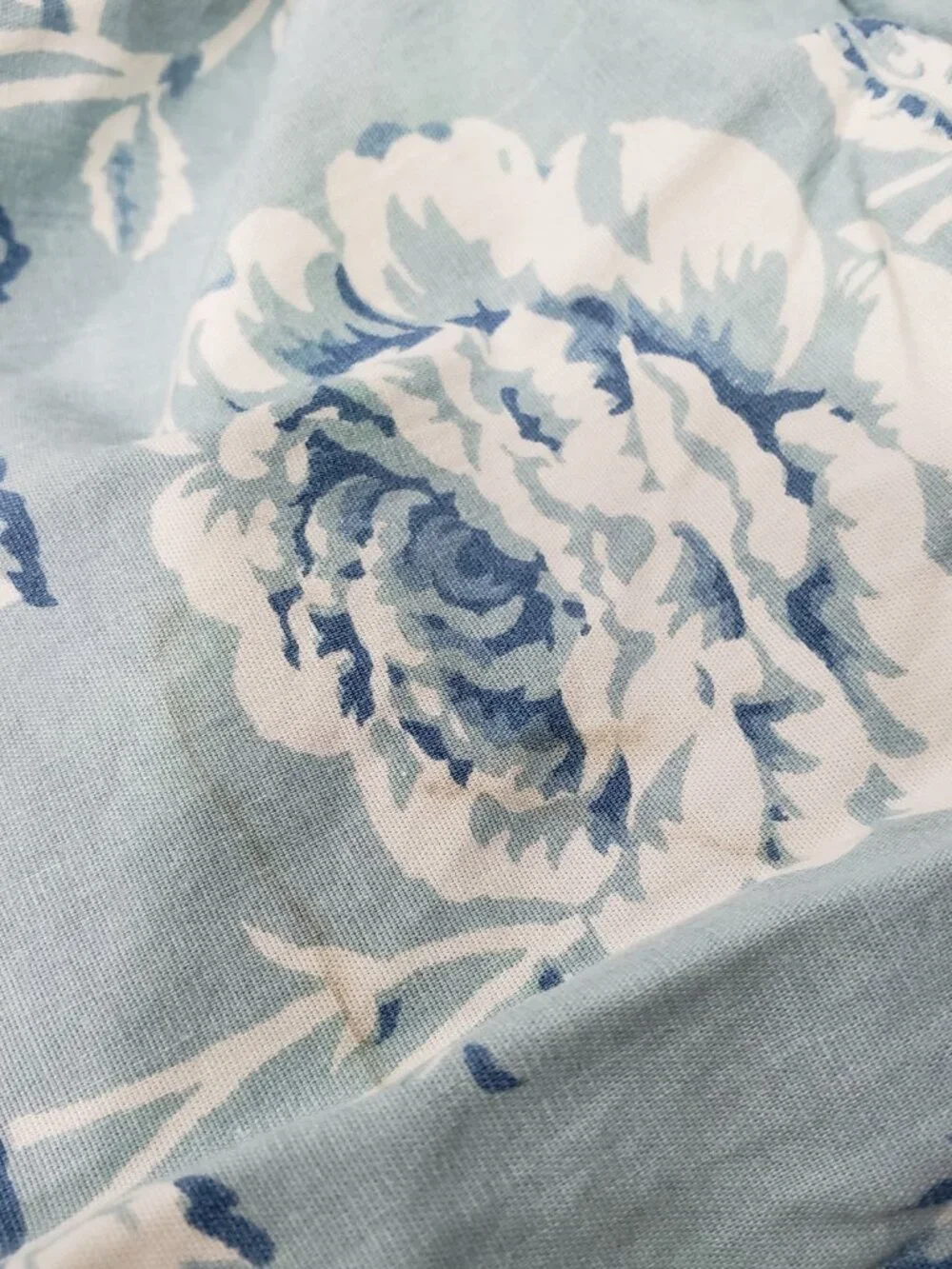 Ralph Lauren  Meadowland  Blue White Floral Roses  King Duvet